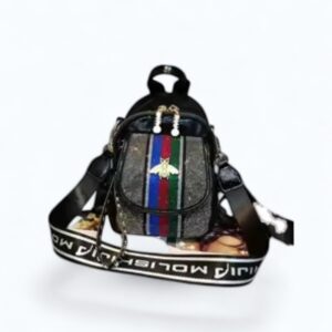 Bolso Tipo Cubo con Remaches